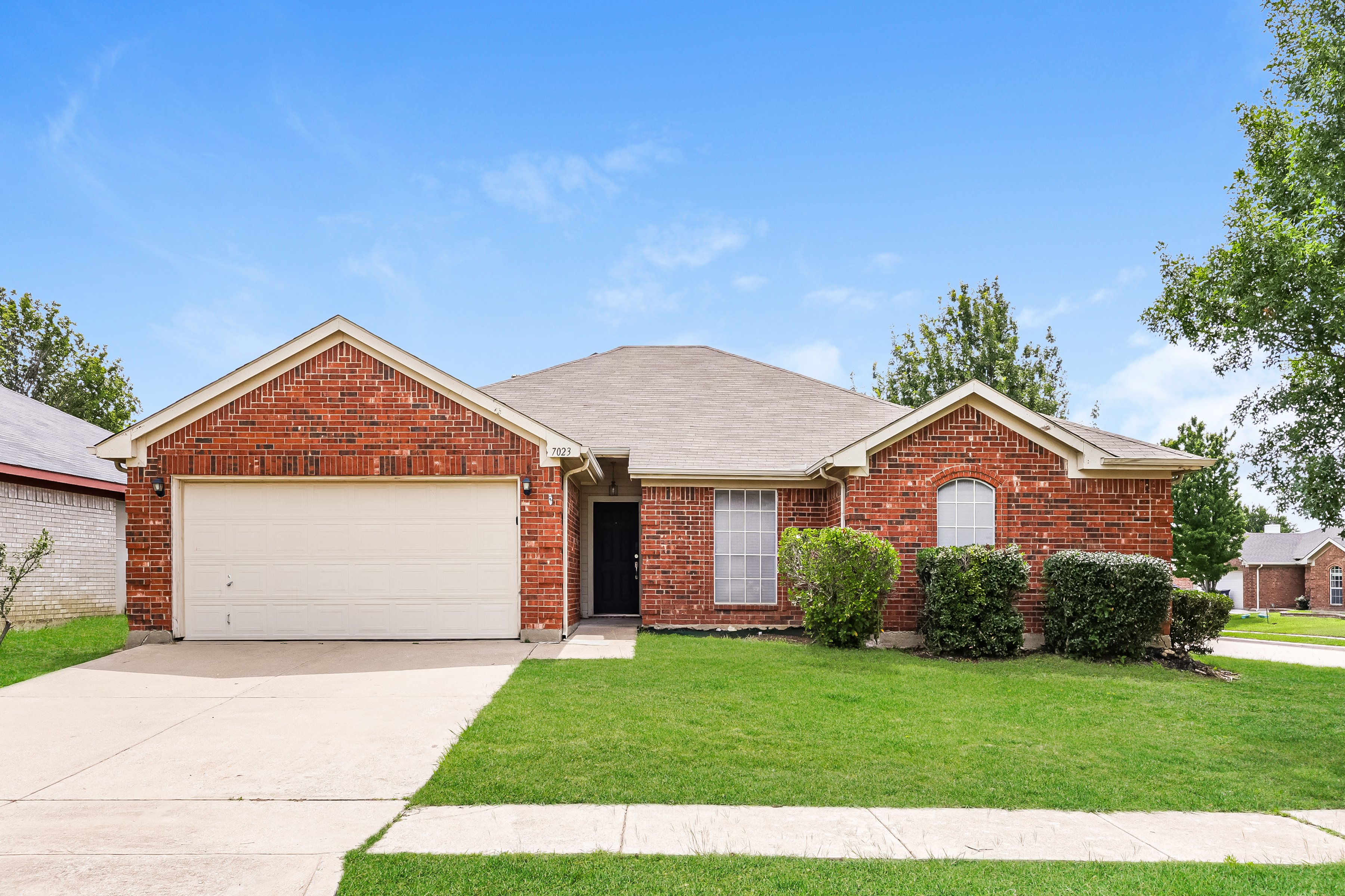 7023 Spoonbill Ct Arlington, TX 76002